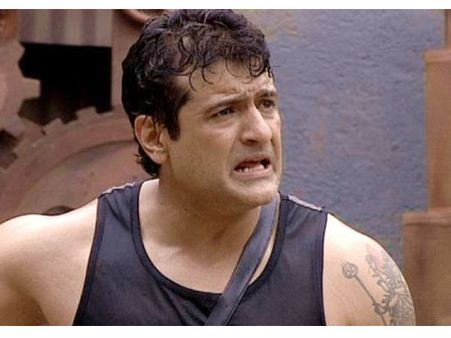 बिग बॅास फेम अरमान कोहली गिरफ्तार, मौके पर बरामद हुई 40 से अधिक Shock !