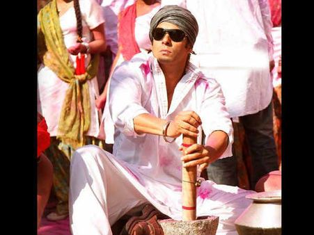 तगड़ा Rumor: ईद नहीं, होली पर ही हो जाएगा सलमान खान का 'भारत' धमाका