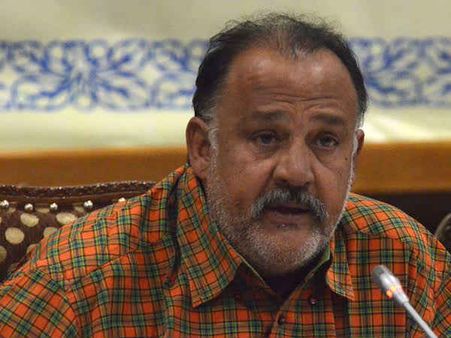 रेप करने के जुर्म में जेल के डर से लापता थे आलोक नाथ, अब आए वापस और कहा...