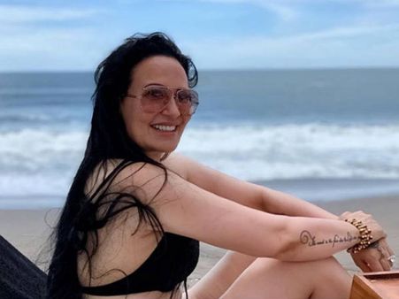 टाइगर श्रॉफ की मां आएशा ने शेयर की Bikini Pic, दिशा पटानी भी फेल, देखते रह जाएंगे आप