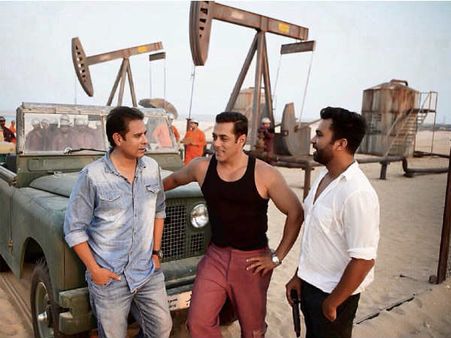सलमान खान की फिल्म 'भारत'- अली अब्बास जफर ने कहा, अब ईद दूर नहीं