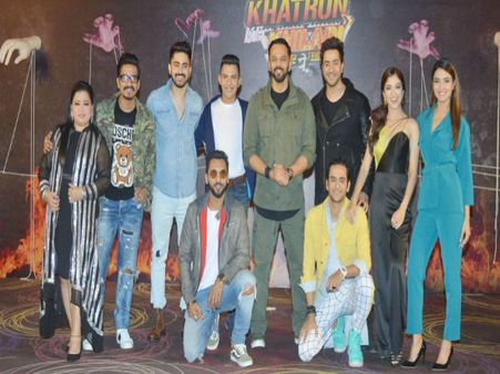Khatron Ke Khiladi 9 रोहित शेट्टी के साथ 7 कंटेस्टेंट की करोड़ों की कमाई, चौंकाने वाली फीस !