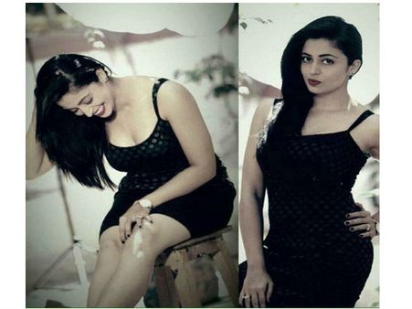 Bigg Boss 12 की सेक्सी स्टार नेहा पेंडसे की इन तस्वीरें ने लगा दी आग, अकेले में देखिए