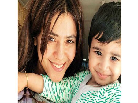 43 की उम्र में एकता कपूर बन गईं सरोगेट मां, ये 7 सुपरस्टार्स भी कहलाते हैं सरोगेट पेरेंट्स