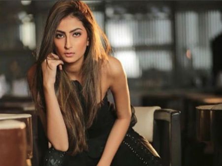 श्वेता तिवारी की बेटी पलक ने अपनी 7 तस्वीरों से मचा दिया तहलका, बेहद सेक्सी