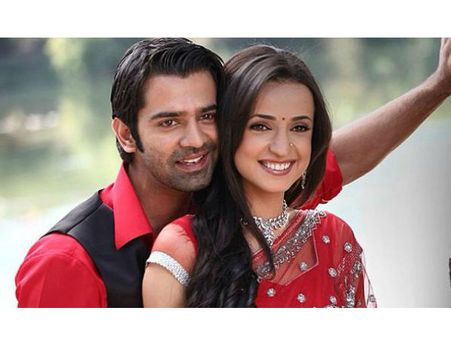 सुपरहिट जोड़ी बरुण सोबती- सनाया ईरानी का कमबैक, फैंस के लिए 2019 का बड़ा सरप्राइज Video