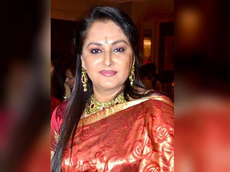 अपनी ऐसी तस्वीरें देखकर मैं सुसाइड करना चाहती थी, मैं रोती थी, किसी ने हाल नहीं पूछा-जया प्रदा