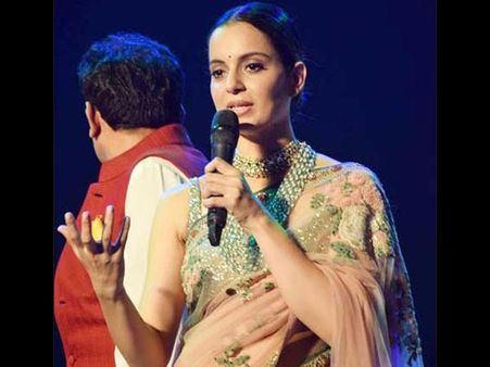 पुलवामा हमला: कंगना रनौत ने कहा- शबाना आज़मी जैसे देशद्रोहियों से भरा हुआ है बॉलीवुड