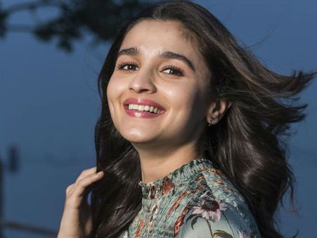 रणबीर की एक्स-गर्लफ्रेंड्स को लेकर आलिया का चौकाने वाला बयान- 'मैं थोड़ी ना कम हूं'