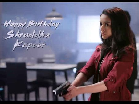 Shades of Saaho Chapter 2: श्रद्धा कपूर के जन्मदिन पर प्रभास ने किया धमाका