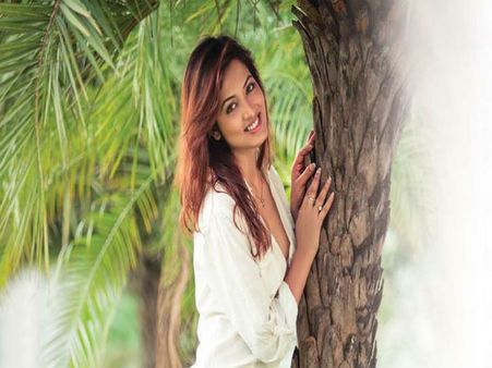 ये हैं मोहब्बतें की रोशनी ने बाथटब में लगा दी आग, 7 तस्वीरें अकेले में देखिए viral