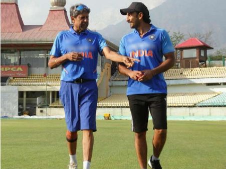 कपिल देव के साथ फिल्म '83' की तैयारी में लग चुके हैं रणवीर सिंह- देंखे तस्वीर