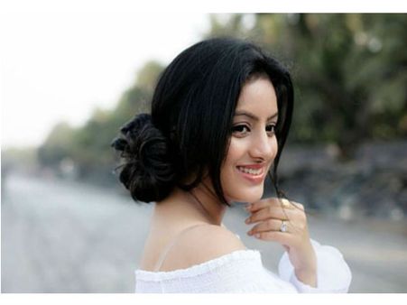 कवच 2 से हो रही है संध्या बींदणी की वापसी, 7 बोल्ड तस्वीरों से मचाया हंगामा Viral