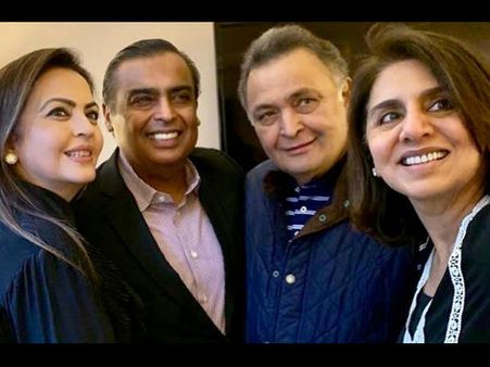 ऋषि कपूर से मिलने न्यूयॉर्क पहुंचे मुकेश अंबानी और नीता अंबानी- वायरल हो गई फोटो