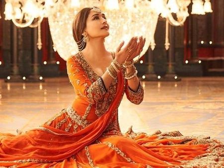 50 करोड़ी महाफ्लॉप कलंक पर बोलीं माधुरी - फिल्म हिट हो या फ्लॉप मुझे ज़्यादा फर्क नहीं पड़ता