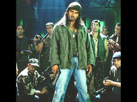 फराह खान ने किया मैं हूं ना के लिए तीन एक्टर्स ने किया था फिल्म को रिजेक्ट