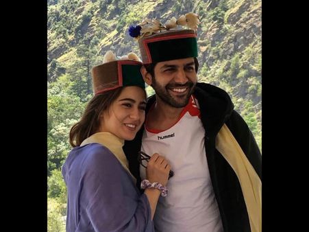 लव आज कल 2- शिमला की वादियों से वायरल हुईं कार्तिक आर्यन और सारा अली खान की शानदार Pics