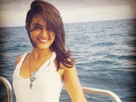 गजब ढा रही हैं नागिन 3 की बेला 'सुरभि ज्योति', ऐसी तस्वीरें लाखों लोग तेजी से देख रहे हैं