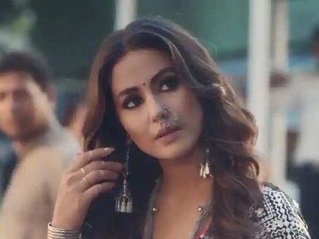 हिना खान ने उठाया परदा, कब होगी कोमोलिका की वापसी और कैसे लगे मिस्टर बजाज