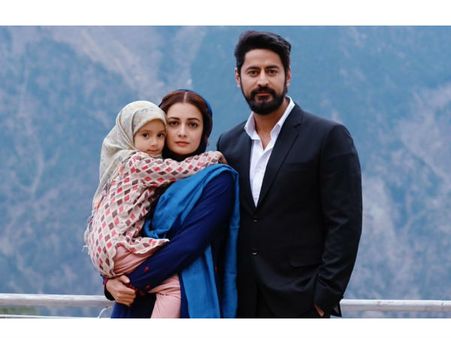 Review काफिर: गलती से भारत पहुंची पाकिस्तानी लड़की की ये कहानी रूह में बस जाती है