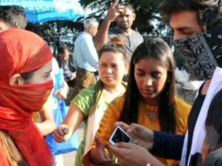 सारा अली खान और कार्तिक आर्यन की ये तस्वीरें वायरल, देखने वाले देखते रह गए