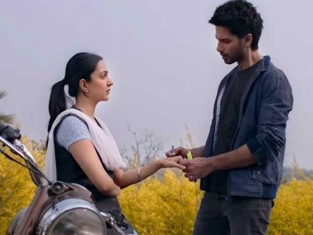 BOX OFFICE: 'कबीर सिंह' का धमाका- सोमवार को ऐसी रिकॉर्डतोड़ कमाई, सलमान खान भी पीछे