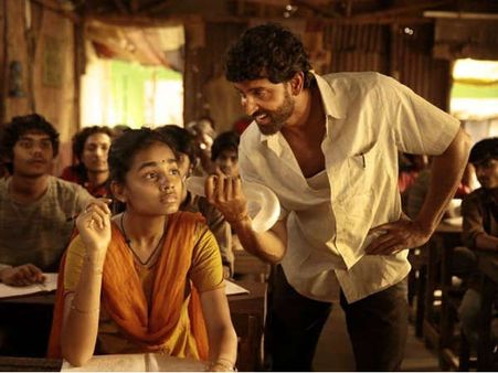 'सुपर 30' के लिए ऋतिक रोशन को इनसे मिला सबसे बेहतरीन रिएक्शन- एक्टर से किया खुलासा