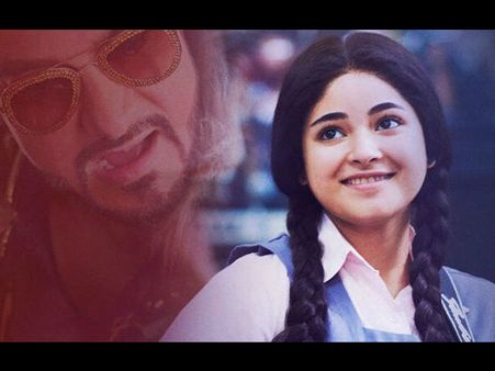 ज़ायरा वसीम के साथ आईं रंगोली चंदेल- कंगना की बहन ने ट्रोलर्स को दिखाया आईना