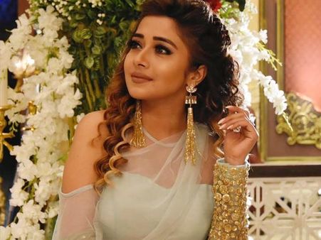 Bigg Boss 13 से पहले उतरन की इच्छा ने कराया ऐसा फोटोशूट, मच गया बवाल, यहां देखिए