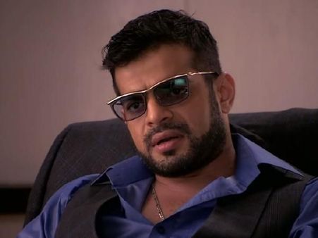 फैंस के लिए बुरी खबर, ये हैं मोहब्बतें के रमन 'करण पटेल' ने छोड़ा शो, इस वजह से हो जाएगी मौत !