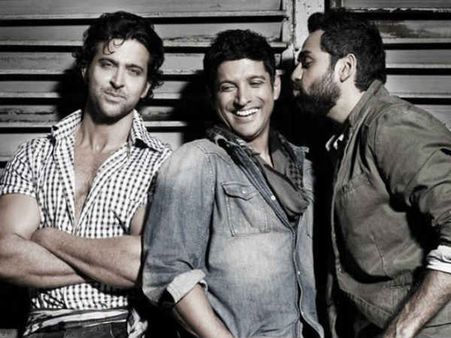 ज़िंदगी मिलेगी ना दोबारा ने पूरे किए 8 साल, फिल्म की असली कास्ट सुनकर आप भी चौंक जाएंगे