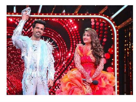 उर्वशी ढोलकिया हुईं नच बलिए 9 से बाहर, मेकर्स पर लगाया आरोप, वोटिंग पर किया सवाल !