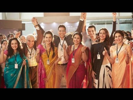 वीडियो पोस्ट कर अक्षय कुमार ने महिलाओं को दिया ट्रिब्यूट- 'मिशन मंगल' की सफलता का जश्न