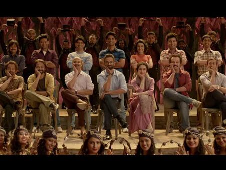 'छिछोरे' फिल्म रिव्यू- दोस्ती के मजेदार किस्सों के बीच, एक दमदार मैसेज देती है फिल्म