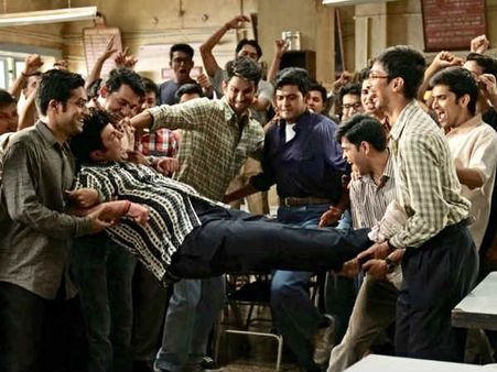 BOX OFFICE: 'छिछोरे' की सोमवार से शानदार शुरुआत- 4 दिनों में 50 करोड़ पार फिल्म