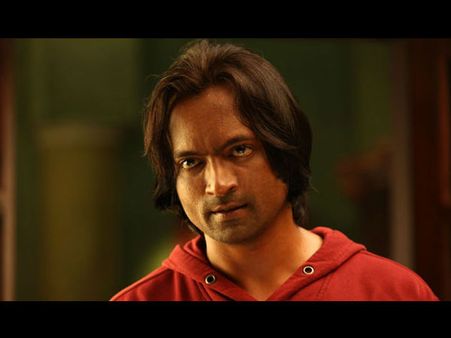 'मर्डर 2' के इस स्टार की हुई गिरफ्तारी, पत्नी के साथ किया करोड़ों का क्राइम, बड़ी खबर !