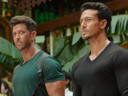 BOX OFFICE: तीसरा वीकेंड, और भारत में 300 करोड़ पार हो गई ऋतिक- टाइगर की फिल्म वॉर