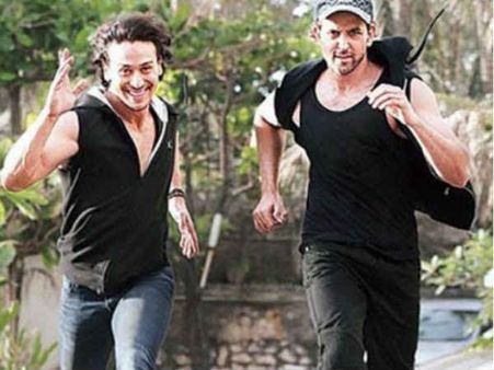 बॅालीवुड की 10 सबसे अधिक कमाई वाली फिल्में, ऋतिक-टाइगर की War की रिकॅार्ड तोड़ एंट्री