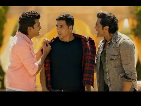 HouseFull 4 Box office: अक्षय कुमार का दिवाली धमाका, सलमान- अजय देवगन को कांटे की टक्कर!