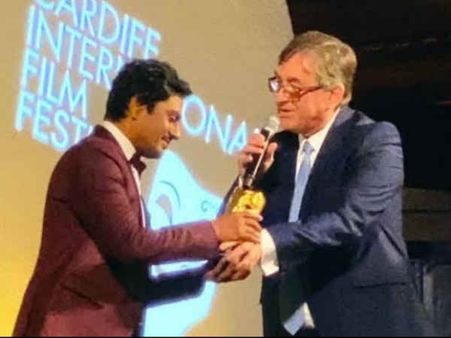 कार्डिफ इंटरनेशनल फिल्म फेस्टिवल में सम्मानित हुए नवाज़ुद्दीन सिद्दीकी, हाथ में हैं 8 बड़े प्रोजेक्ट