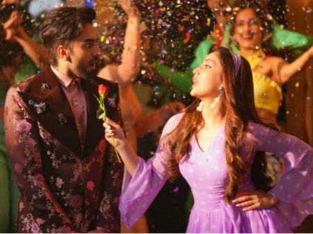 आयुष्मान खुराना VS आयुष्मान खुराना- 'बाला' के साथ बना रहे हैं नए बॉक्स ऑफिस रिकॉर्ड!