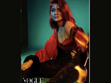 अनुष्का शर्मा का बेहद सेक्सी और हॉट फोटोशूट, आपकी भी नींद उड़ जाएगी