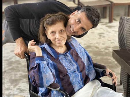ट्विंकल खन्ना की नानी अस्पताल में भर्ती, हाल ही में मनाया था 80वां जन्मदिन