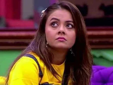 Bigg Boss Buzz: बुरी तरह घायल हुईं देवोलीना भट्टाचार्जी, बिग बॉस के घर पहुंचा डॉक्टर