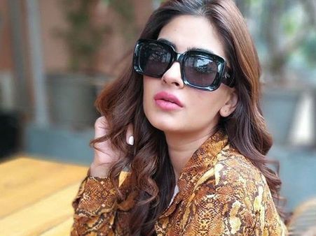 सेक्सी रागिनी करिश्मा की ये बवाल तस्वीरें नींदें उड़ा देंगी, अकेले में देखिए नहीं तो Viral