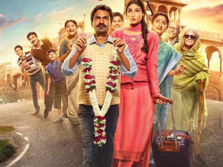 'मोतीचूर चकनाचूर' फ़िल्म रिव्यू: नवाजुद्दीन और अथिया की वजह से बचती है ये अटपटी मोतीचूर लड्डू