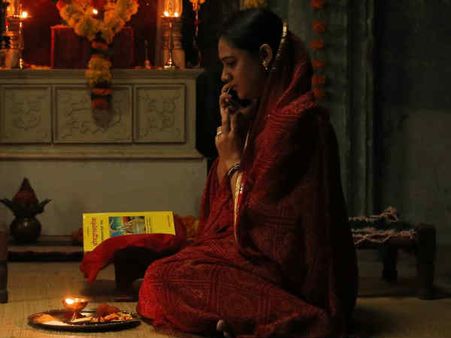 मराठी एक्ट्रेस स्पृहा जोशी ज़ी 5 की सीरीज़ रंगबाज़ फिर से में आएंगी नज़र