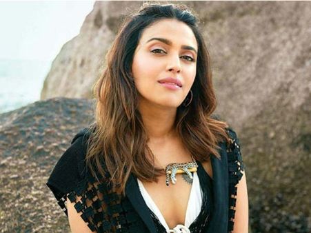 'आंटी' सुनकर भड़क गईं स्वरा भास्कर,बीच शो में 4 साल के बच्चे को दी गंदी गालियां- हो गईं ट्रोल- VIDEO