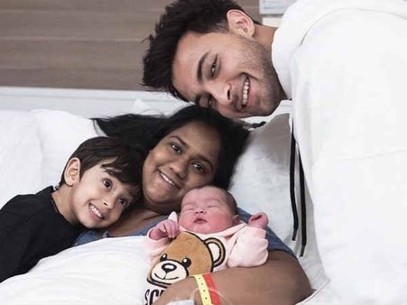 First Pics: मिलिए सलमान खान की भांजी आयत शर्मा से, बेहद प्यारी तस्वीरें वायरल