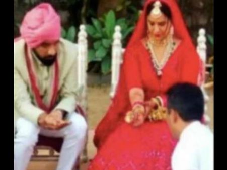 मोना सिंह की शादी की पहली तस्वीर वायरल- लाल जोड़े में दुल्हन बनीं नजर आईं